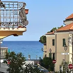 Apartament Bilocale Borgo Coscia By Four